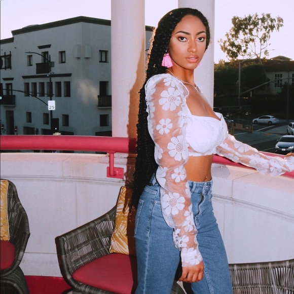 Meet your Posher, Shayla - Picture 3 of 4